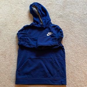 Nike Boys XL hooded sweatshirt runs small